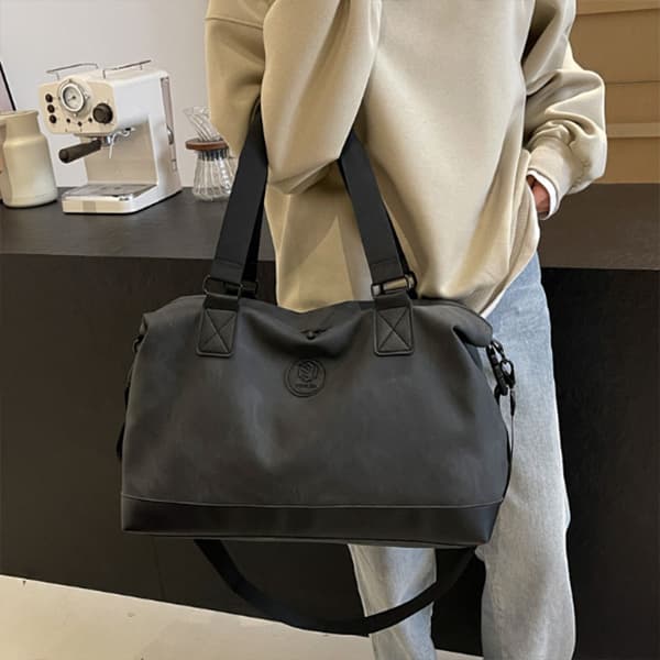 大容量ジムバッグ ボストンバッグ 斜め掛け対応 男女兼用