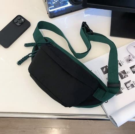 ジムバッグ ナイロンバッグ ユニセックスウエストバッグ 斜め掛けショルダー