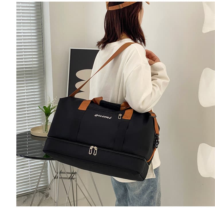 ジムバッグ ナイロンバッグ 大容量 ボストンバッグ 斜め掛け 靴ポケット付き 旅行鞄