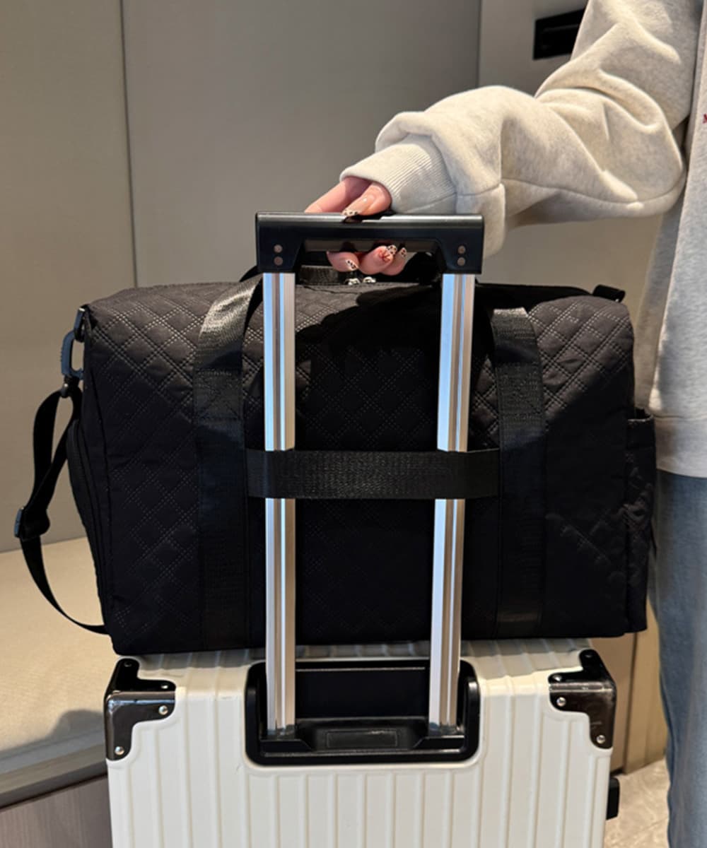 ジムバッグ ナイロン製キルティングボストンバッグ大容量カバン
